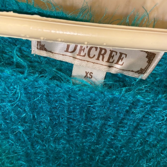 Scoop neck teal furry sweater. - Picture 4 of 4